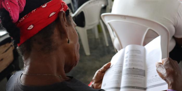 Histórica entrega de indemnizaciones en Riosucio (Chocó) Punto de Atención conocido como Casita Azul de Riosucio, víctimas recibieron la indemnización en resarcimiento por las afectaciones causadas por el conflicto