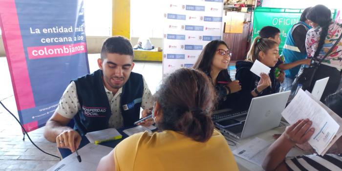 Víctimas de Antioquia en jornada de orientación personalizada