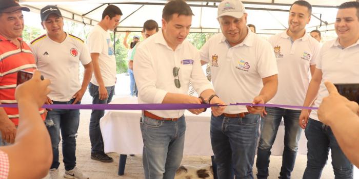 Corte listón inauguración obras