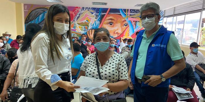Unidad entrega 396 indemnizaciones en julio en el Huila Entrega cartas de indemnización administrativa a víctimas de territorial Caquetá-Huila