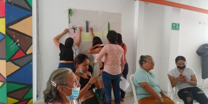 Víctimas en taller de recuperación emocional