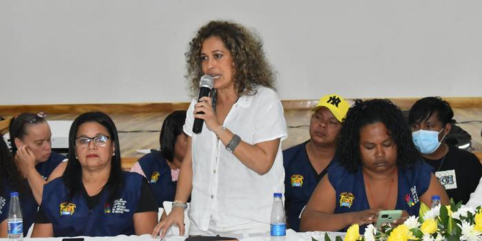 “La política pública debe formularse e implementarse con las víctimas”, directora territorial de la Unidad en Bolívar Entidades territoriales y organizaciones de víctimas en Bolívar socializan avances de la política