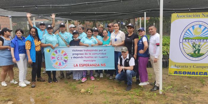 Mujeres víctimas en Norte de Santander retoman labores en el campo Sujeto de Reparación Colectiva, La Esperanza.