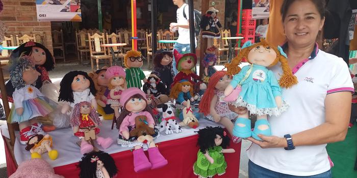 Víctimas comercializaron productos en feria de emprendimientos en Sabaneta. 