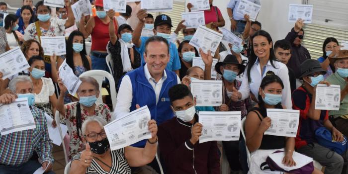 Víctimas en Chaparral recibieron 900 millones en indemnizaciones Ramón Rodríguez en la jornada de indemnizaciones para población mayor de 68 años
