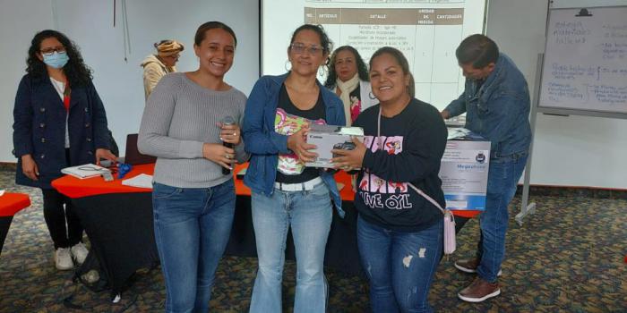 Grupo Distrital Auto 092 recibió dotación de equipos tecnológicos Unidad para las Víctimas entrega bienes de uso colectivo a Grupo Distrital Auto 092.