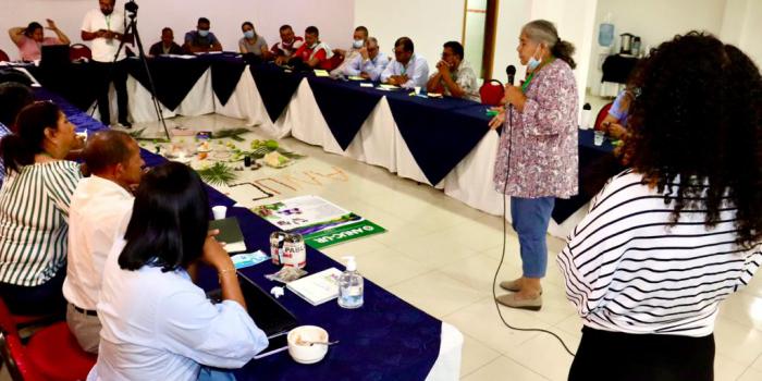 Reunión de escuela de fortalecimiento campesino en Valledupar.