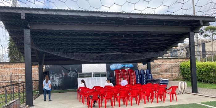 En Armenia, beneficiada comunidad de la urbanización Villa Esperanza con entrega de mobilliario Comunidad retornada en Armenia beneficiada con Esquemas Especiales de Acompañamiento