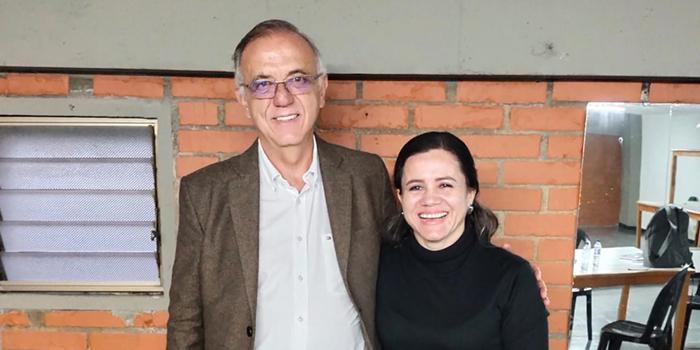 Víctimas destacan apoyo en medidas de protección por parte de Mindefensa Iván Velásquez, ministro de Defensa y Ludirlena Pérez, delegada de la mesa nacional de participación.
