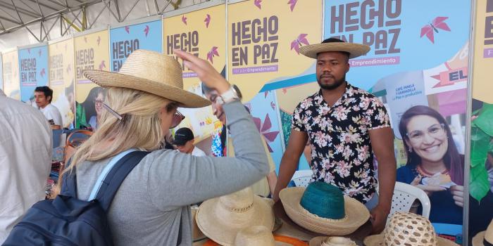 Emprendedores víctimas en Feria de Flores