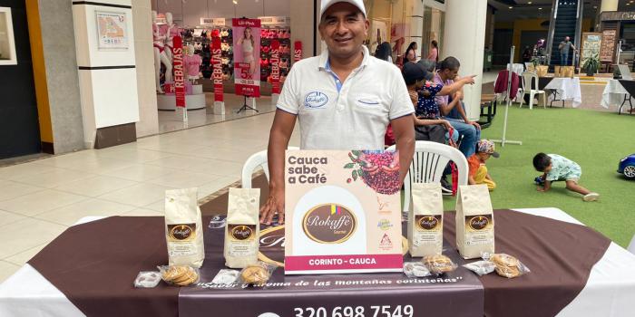 Emprendedores víctimas del conflicto se dieron cita en Popayán para participar en "Cauca sabe a Café" Emprendedor cafetero víctima del conflicto en Colombia