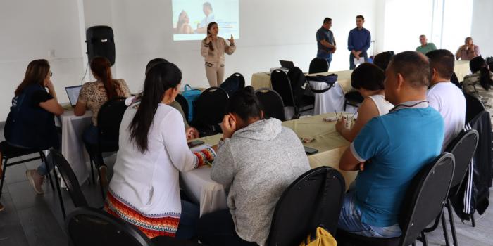 Reunión de víctimas de Caldas para elaborar propuestas para el Plan Nacional de Desarrollo