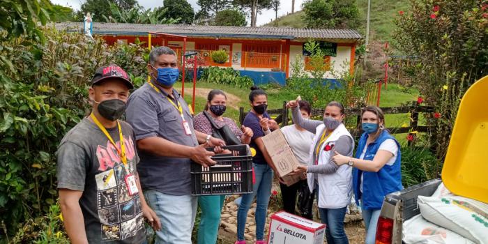 Proyectos productivos para más de 500 familias retornadas en Yolombó (Antioquia) entrega de herramientas e insumos agrícolas