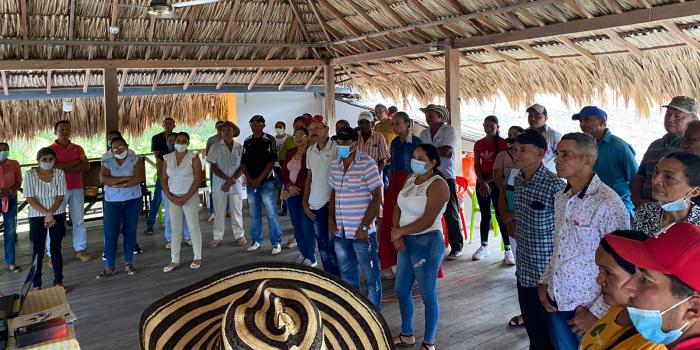 víctimas emprendedoras en capacitación en economía solidaria