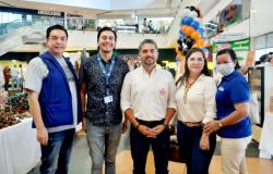 Feria Sembradores de Paz que se realizó en Florencia en alianza con el Sena y el centro comercial Gran Plaza