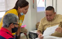 Víctimas de Risaralda en taller de Memorias Reparadoras para su recuperación emocional.   