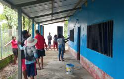 Limpieza y adecuación de una escuela de bachillerato en Caucasia