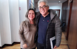 Ludirlena Pérez, delegada de las víctimas y Augusto Rodríguez, director de la Unidad Nacional de Protección.