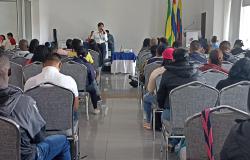 Entrega de cartas de indemnización en el hotel San Martín de la ciudad de Popayán.