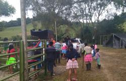 Entrega de kits con alimentos a 22 familias en Roldanillo